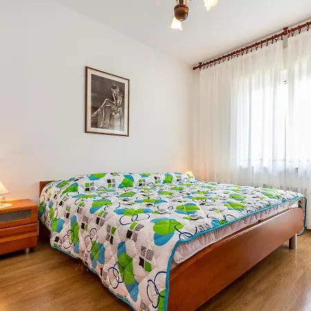 Apartamento House Burle *